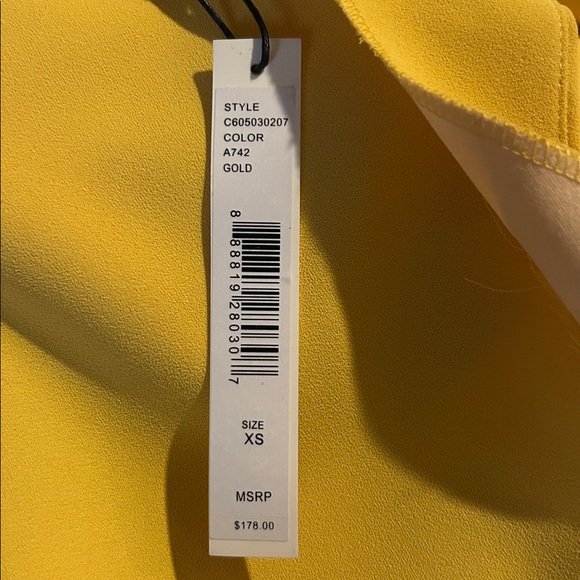 NWT ALICE + OLIVIA Lyndsay Top - Picture 5 of 5